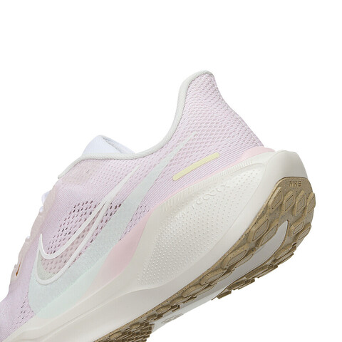 NIKE耐克2024女子W AIR ZOOM PEGASUS 41跑步鞋HM3732-361