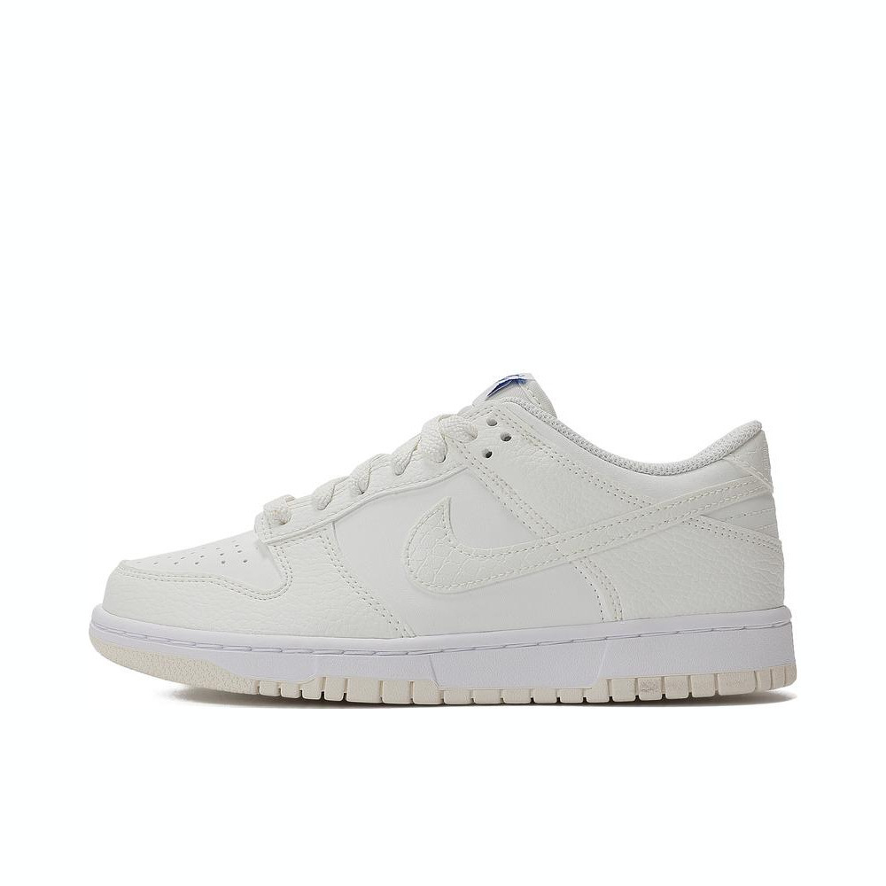 NIKE耐克2024男大童NIKE DUNK LOW SE (GS)儿童复刻鞋FV7472-100