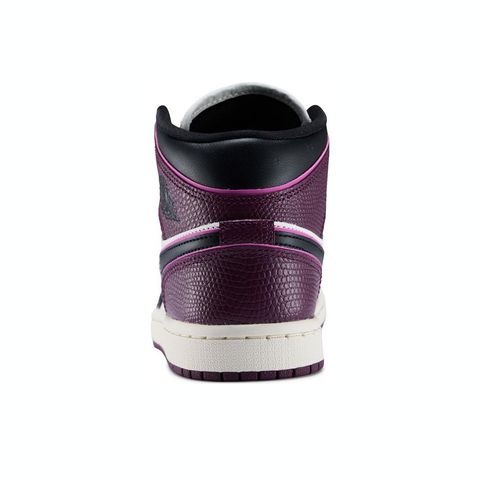 NIKE耐克2024女子WMNS AIR JORDAN 1 MID SE乔丹篮球鞋FQ7818-101