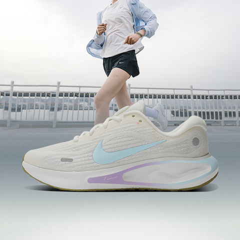 NIKE耐克2024女子W NIKE JOURNEY RUN跑步鞋HV1798-141