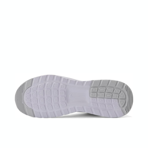 NIKE耐克2024女子W NIKE AIR MAX NUAXIS休闲板鞋/复刻鞋HF1233-101