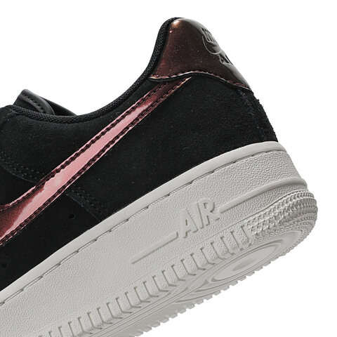 NIKE耐克2024女子WMNS AIR FORCE 1 '07 SE休闲HJ4401-002