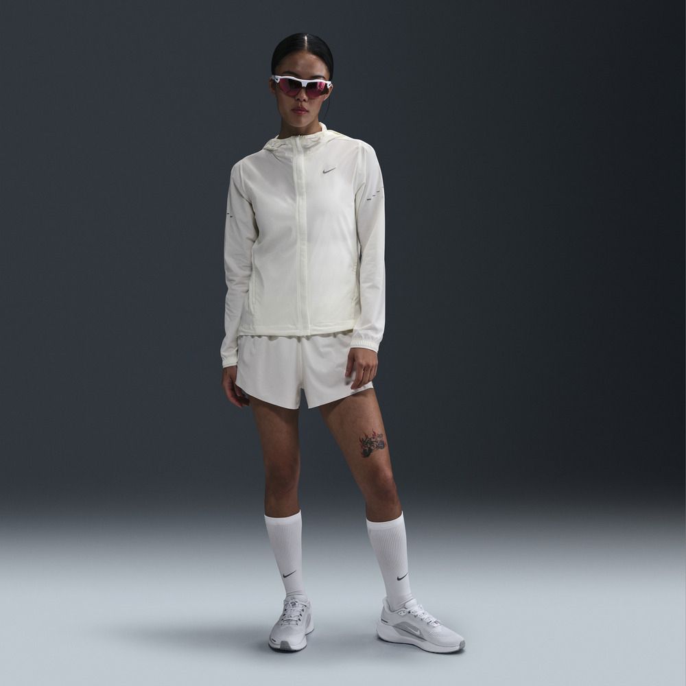 NIKE耐克2025女子AS W NK SWIFT RPL PKBL JKT梭织连帽外套HQ0651-133