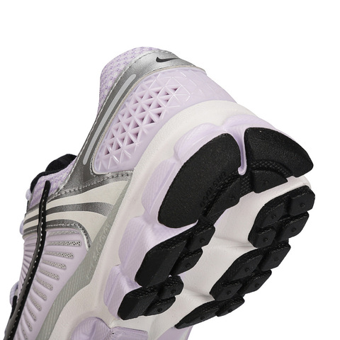 NIKE耐克2025女子W NIKE ZOOM VOMERO 5 M休闲IB7253-500