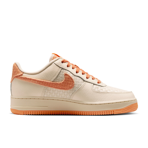 NIKE耐克2025女子WMNS AIR FORCE 1 '07休闲IB7944-113
