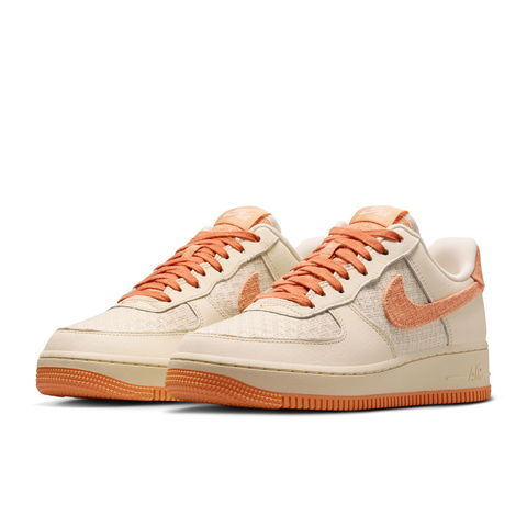 NIKE耐克2025女子WMNS AIR FORCE 1 '07休闲IB7944-113