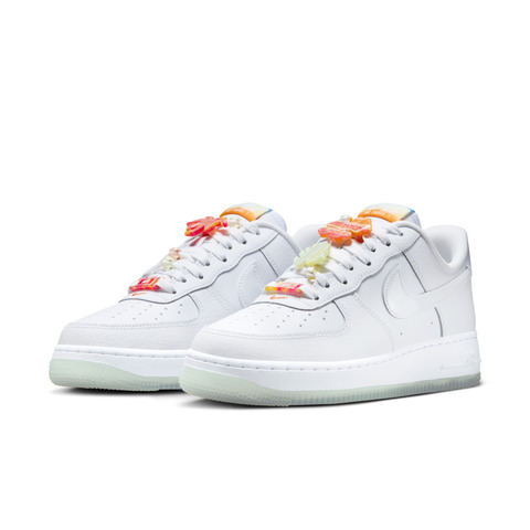 NIKE耐克2025女子WMNS AIR FORCE 1 '07 LX休闲IB8875-111
