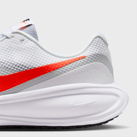 NIKE耐克2025男子NIKE REVOLUTION 8跑步HJ9198-102
