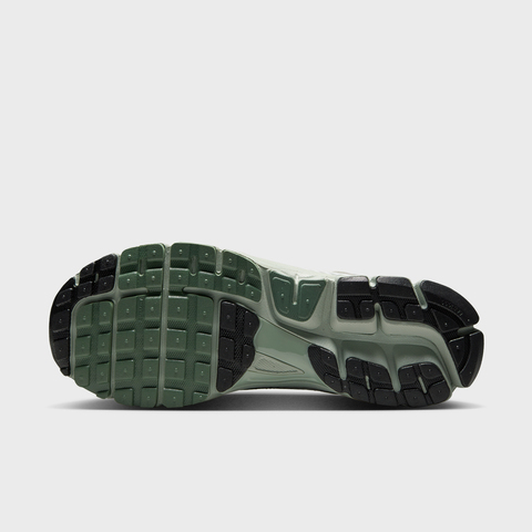 NIKE耐克2025男子NIKE ZOOM VOMERO 5休闲IM3372-030