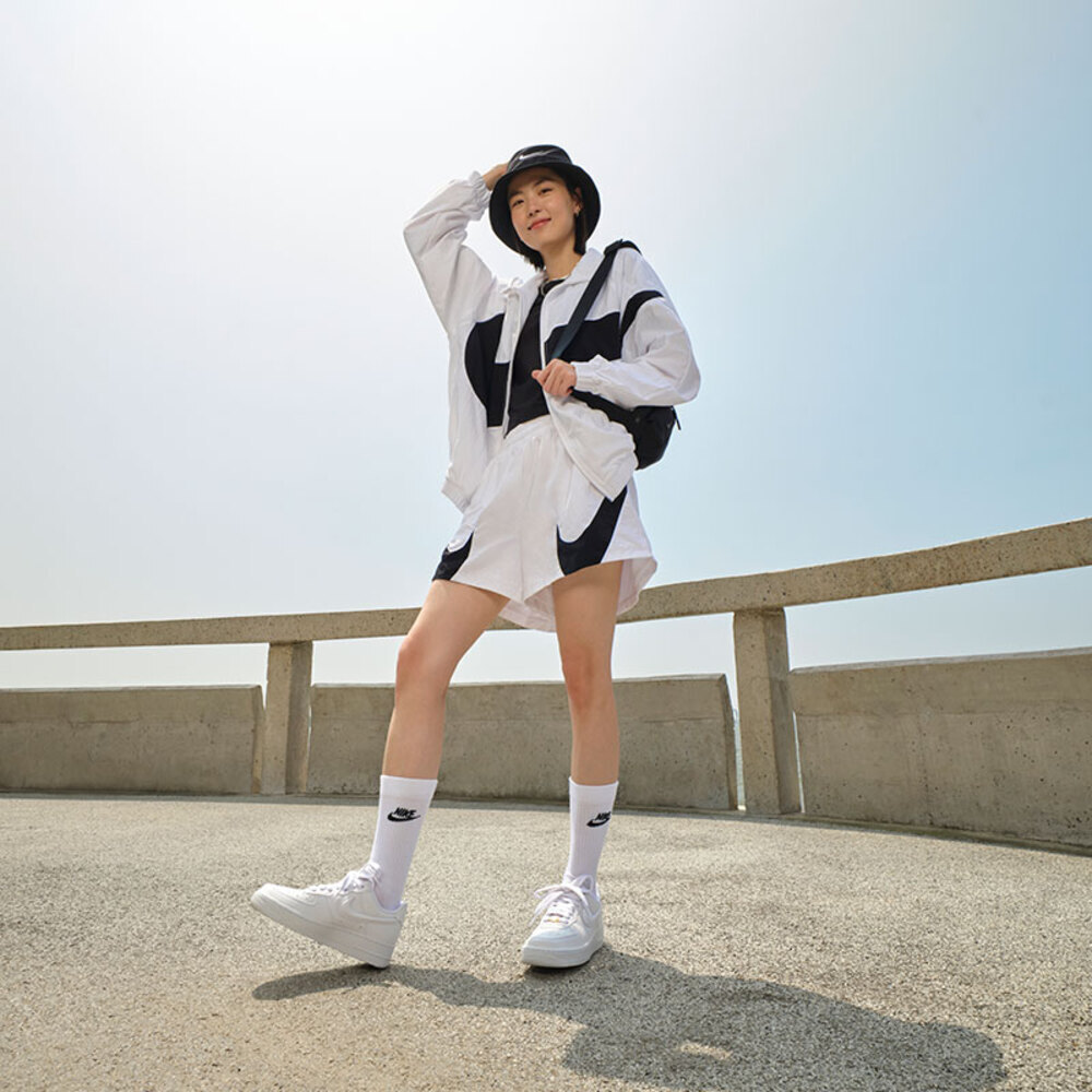 NIKE耐克2025女子AS W NSW LOGO OS TRACK JKT梭织无帽外套HV4108-100