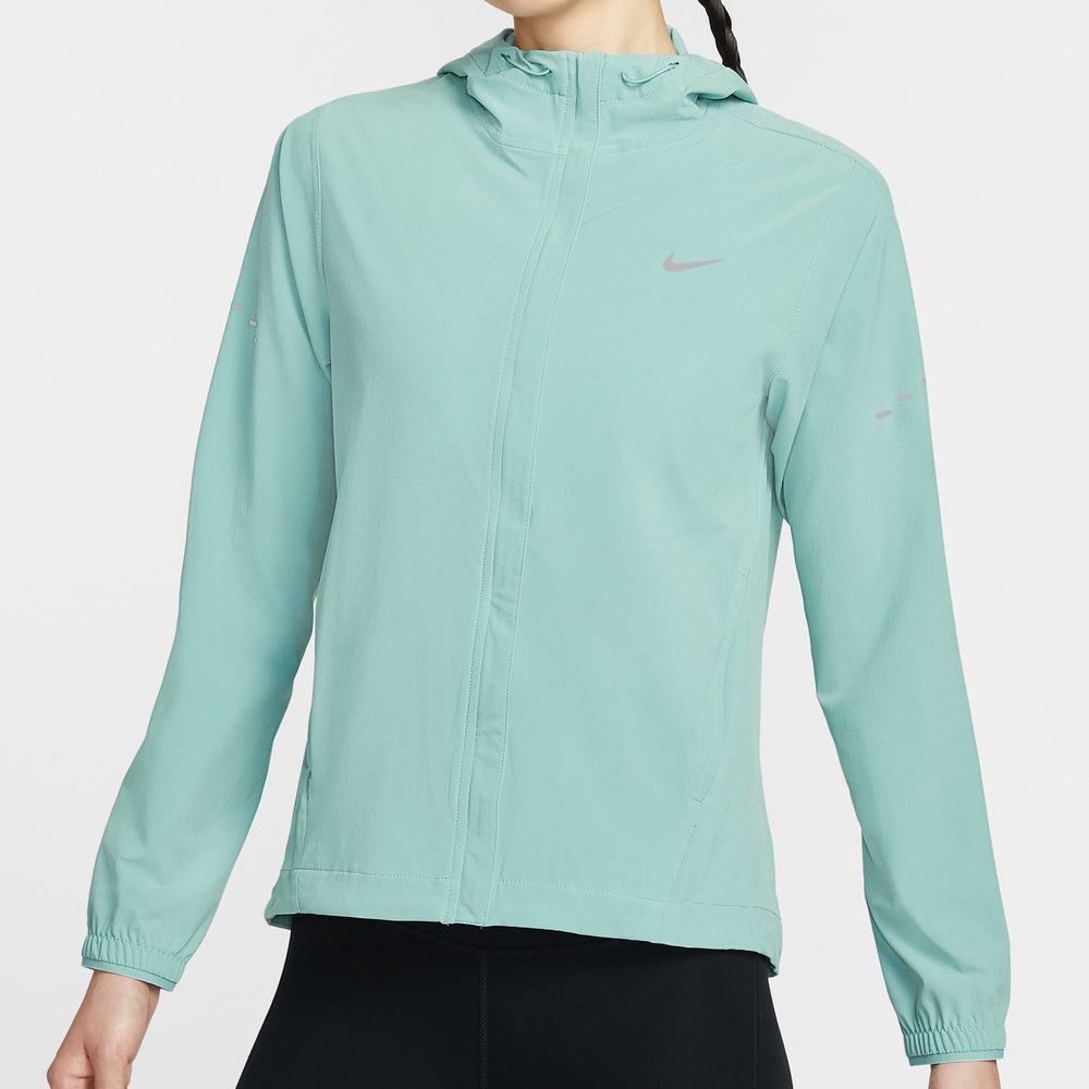NIKE耐克2025女子AS W NK SWIFT RPL PKBL JKT梭织连帽外套HQ0651-017