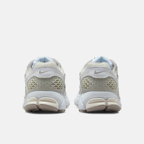 NIKE耐克2025女子W NIKE ZOOM VOMERO 5休闲FJ2028-107