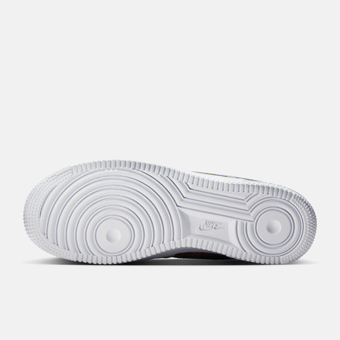 NIKE耐克2025女子WMNS AIR FORCE 1 '07 LX休闲IH7352-001