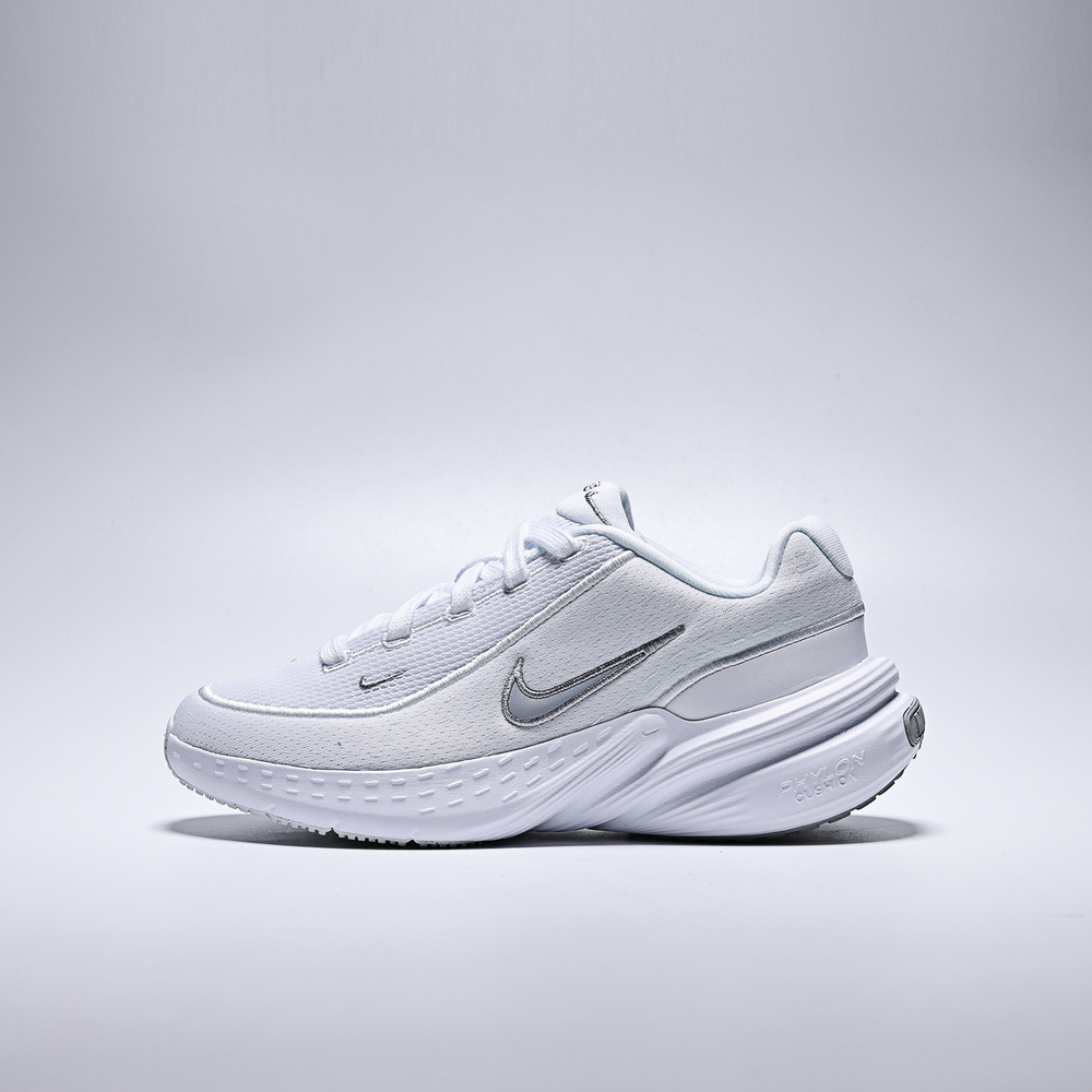 NIKE耐克2025男大童NIKE UPLIFT SC (GS)儿童IF1749-101