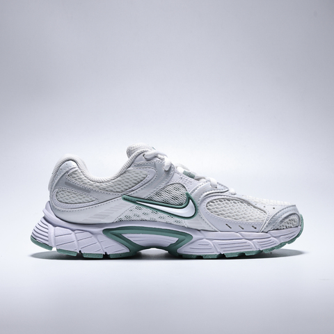 NIKE耐克2025女子W NIKE V5 RNR休闲HQ7901-106