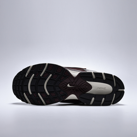 NIKE耐克2025男子NIKE V5 RNR休闲HJ5228-600