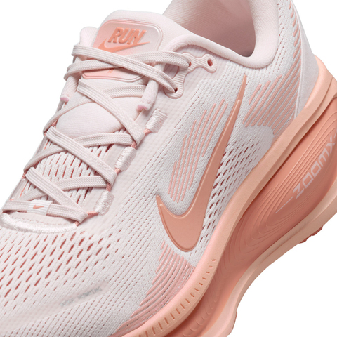 NIKE耐克2025女子W NIKE VOMERO 18跑步HM6804-601
