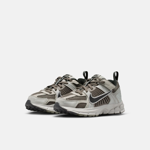 NIKE耐克2025男小童VOMERO 5 (PS)儿童HF6999-010