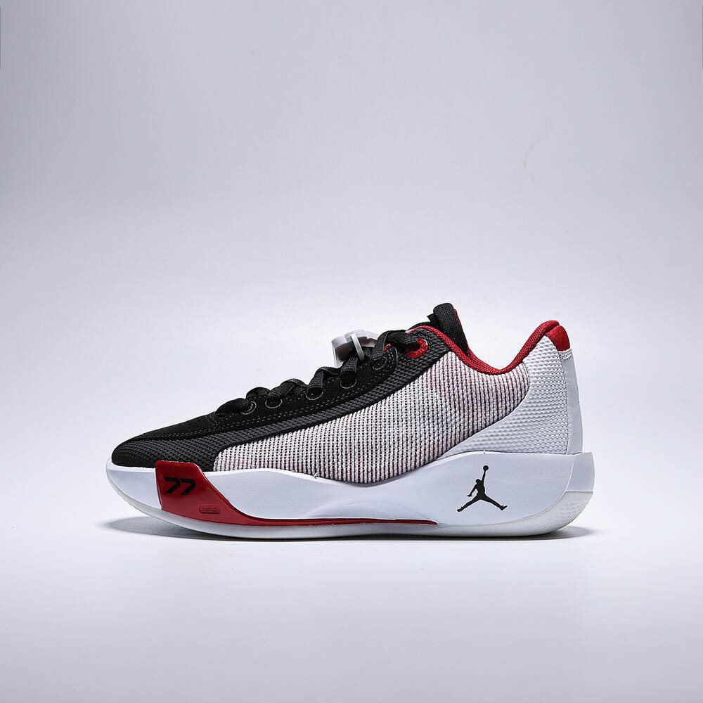 NIKE耐克2025男大童JORDAN LUKA .77 (GS)乔丹HF0820-102