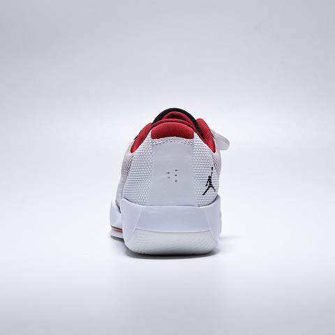 NIKE耐克2025男大童JORDAN LUKA .77 (GS)乔丹HF0820-102