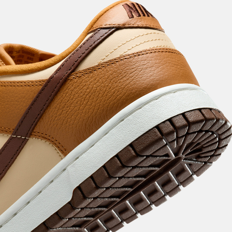 NIKE耐克2025女子W NIKE DUNK LOW SE休闲HQ7487-700