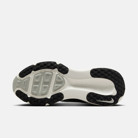 NIKE耐克2025男子NIKE VOMERO 18跑步HM6803-007