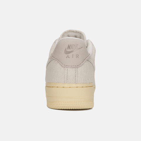 NIKE耐克2025女子WMNS AIR FORCE 1 '07休闲II7398-100