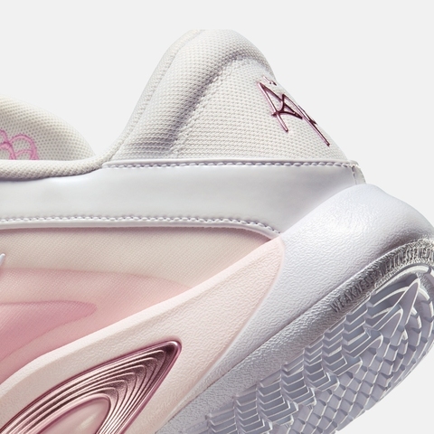 NIKE耐克2025女子A'ONE EP篮球FZ8606-101