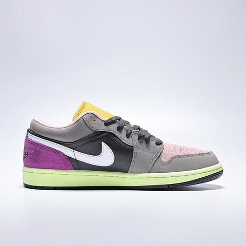 NIKE耐克2025男子AIR JORDAN 1 LOW SE乔丹HQ2010-005