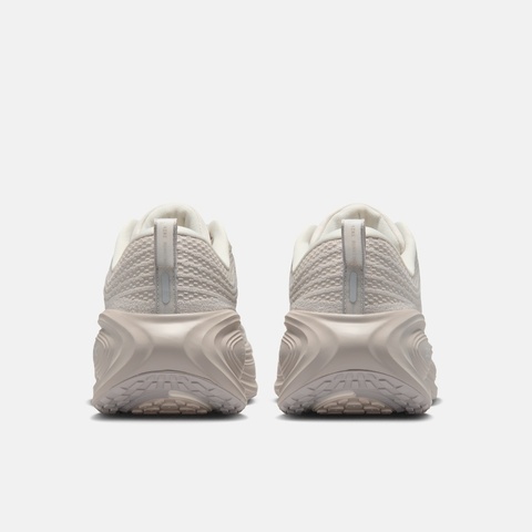 NIKE耐克2025男子NIKE VOMERO PLUS跑步HV8150-001