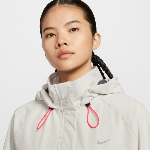 NIKE耐克2025女子AS W NK SWIFT SF JKT GCEL梭织连帽外套IO0251-047