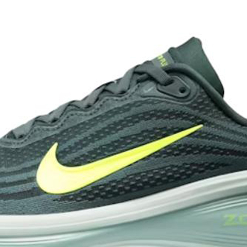 NIKE耐克2025男子NIKE VOMERO PLUS跑步HV8150-300