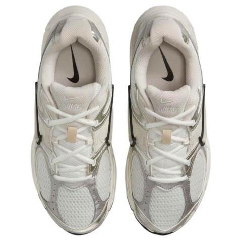 NIKE耐克2025女子W NIKE V5 RNR休闲HQ7901-104