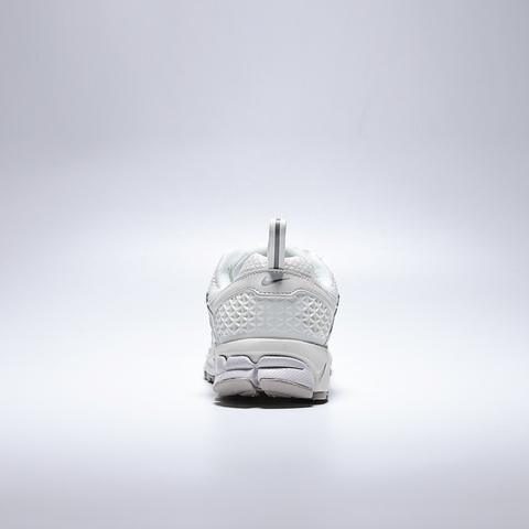 Nike KidsNike Kids2025男大童VOMERO 5 (GS)儿童HF6998-108