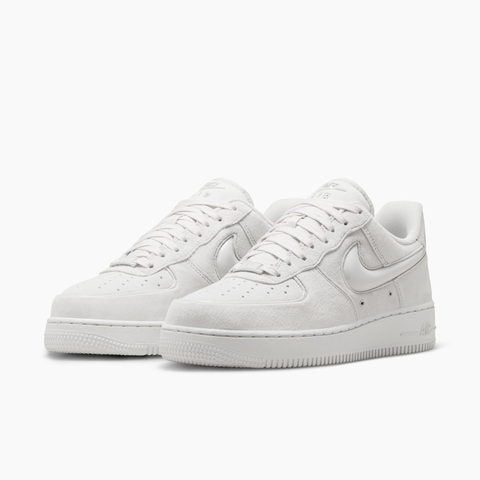 NIKE耐克2025女子W AIR FORCE 1 '07休闲HV4406-001