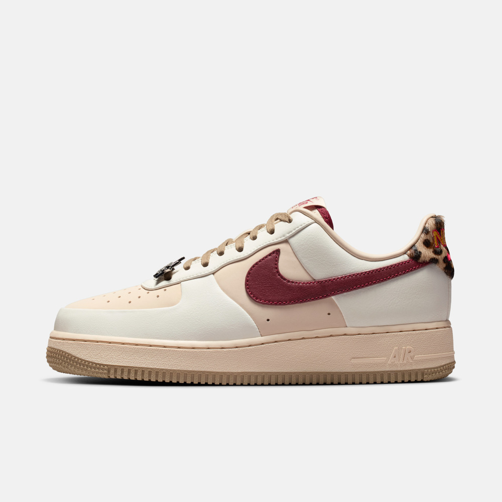 NIKE耐克2025女子WMNS AIR FORCE 1 '07休闲IM7510-262