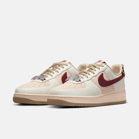 NIKE耐克2025女子WMNS AIR FORCE 1 '07休闲IM7510-262