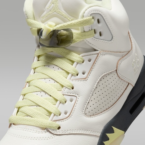 JordanJordan2025女子WMNS AIR JORDAN 5 RETRO NEW乔丹IM7592-130