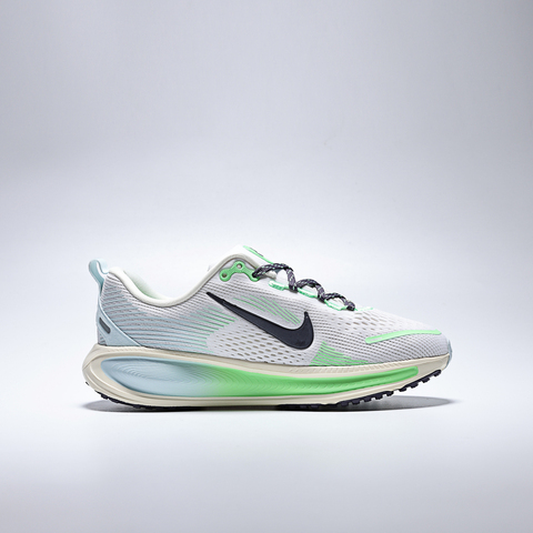 Nike KidsNike Kids2025大童NIKE VOMERO 18 (GS)儿童IM6706-150