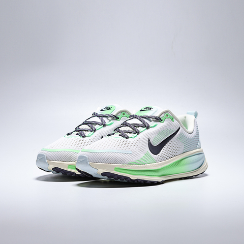 Nike KidsNike Kids2025大童NIKE VOMERO 18 (GS)儿童IM6706-150