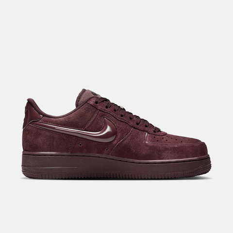 NIKE耐克2025女子W AIR FORCE 1 '07休闲HV4406-600
