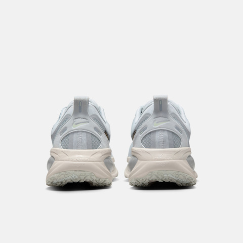 NIKE耐克2025男子NIKE VOMERO 18 GTX跑步HQ7001-003