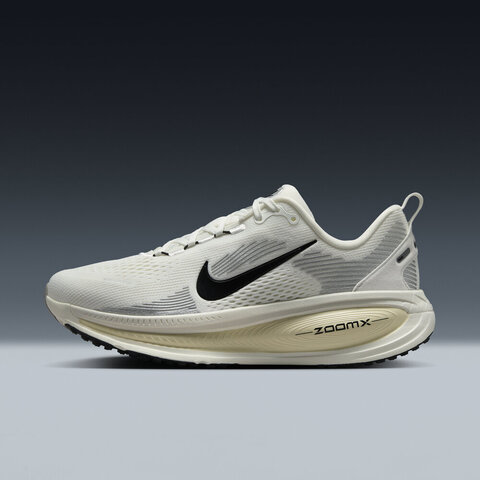 NIKE耐克2025女子W NIKE VOMERO 18跑步HM6804-101