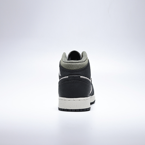 JordanJordan2025男大童AIR JORDAN 1 MID SE (GS)乔丹HV4399-102