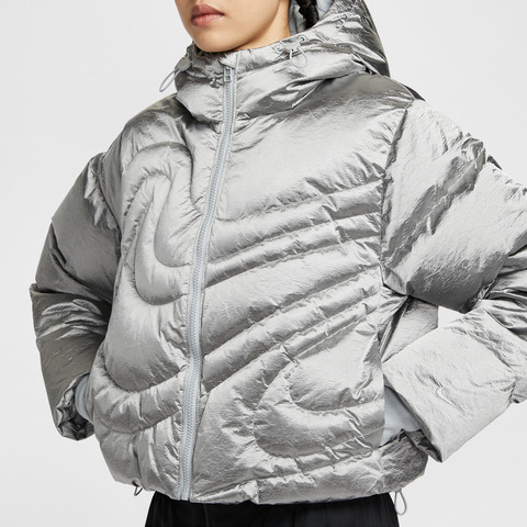 NIKE耐克2025女子AS W NSW TF DWN MTLC SWSH PFR厚羽绒服-短IB2004-095