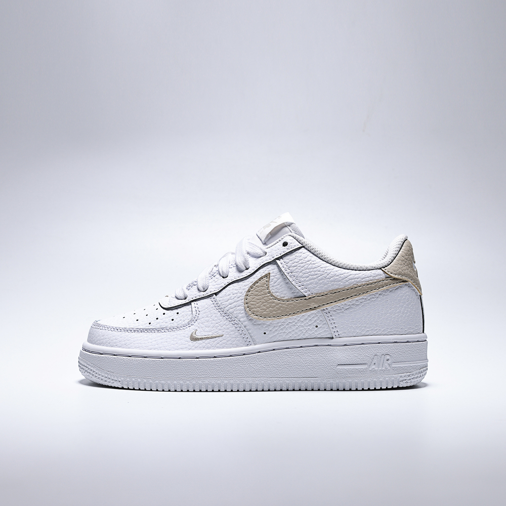 Nike KidsNike Kids2025男大童AIR FORCE 1 MS (GS)儿童IO7403-102