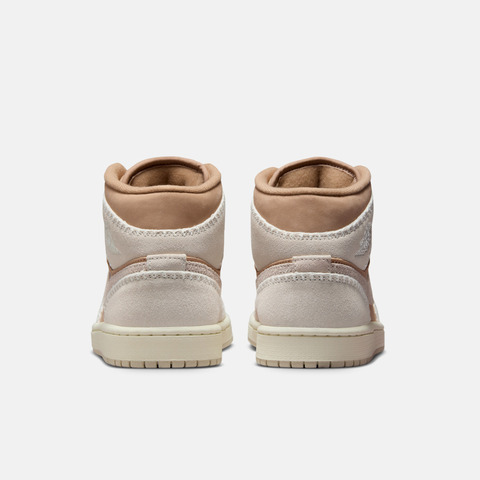 JordanJordan2025女子WMNS AIR JORDAN 1 MID SE乔丹HV4269-200