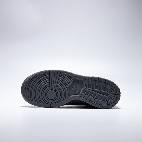 Nike KidsNike Kids2025男大童NIKE DUNK LOW GS儿童IM6028-010