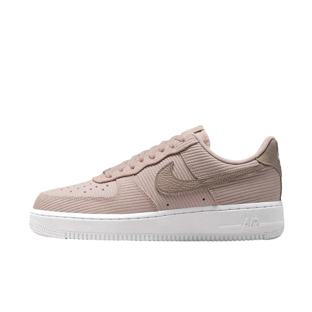 NIKE耐克2025女子W AIR FORCE 1 '07休闲IM6533-602