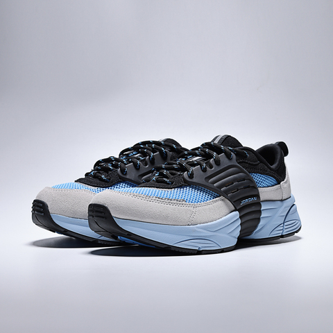 JordanJordan2025男子JORDAN TRUNNER O/S乔丹IB3722-007